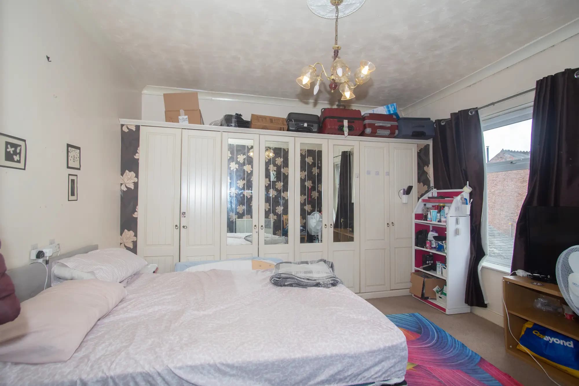property photo 11 of 22