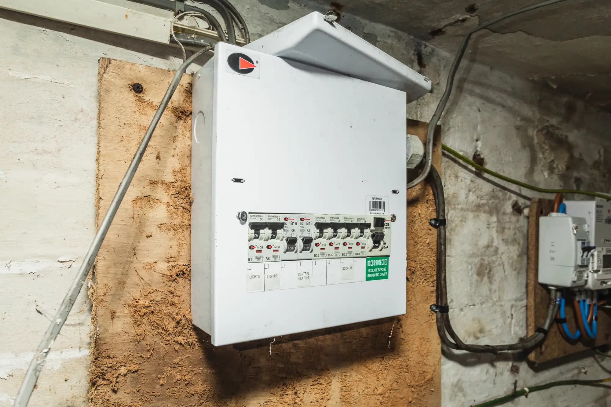 property photo 22 of 32