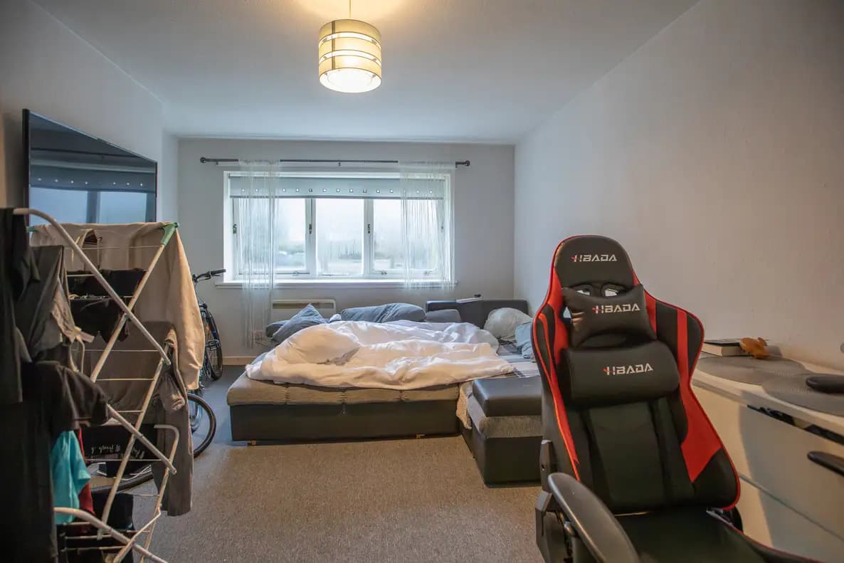 property photo 17 of 23