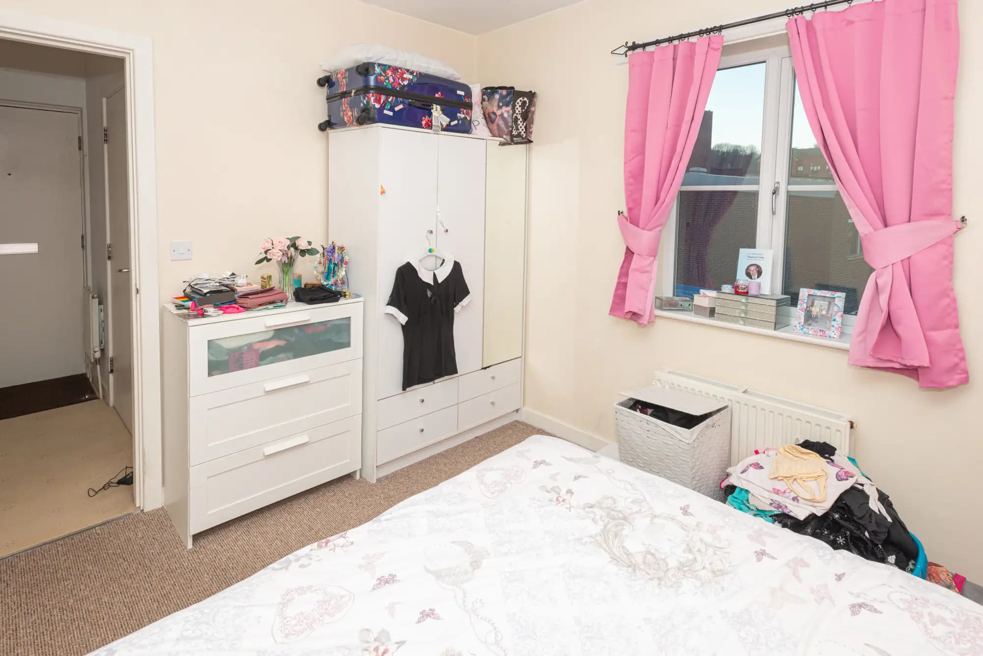 property photo 11 of 17