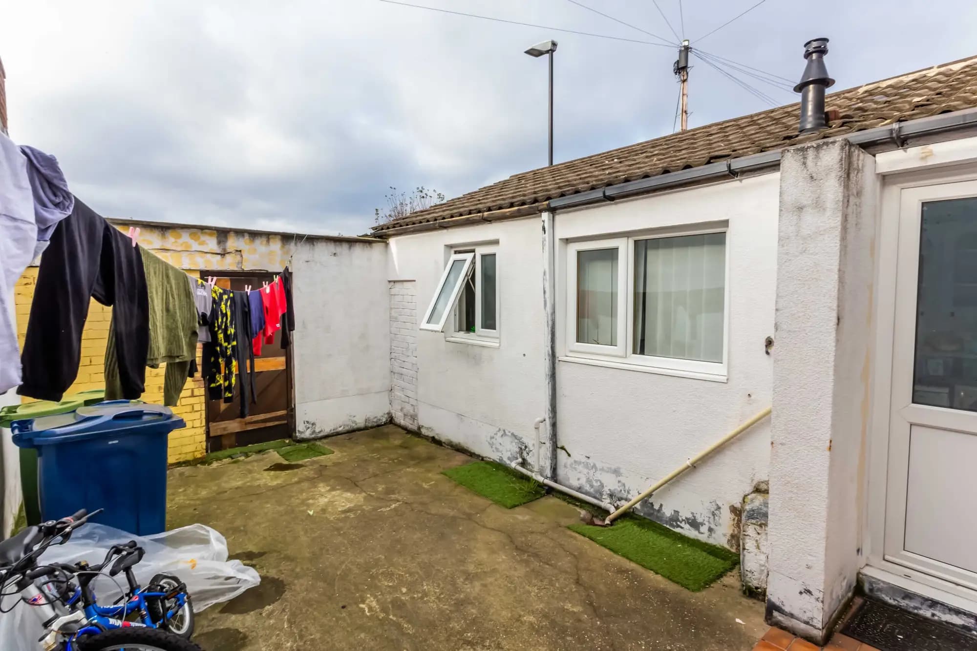 property photo 15 of 16