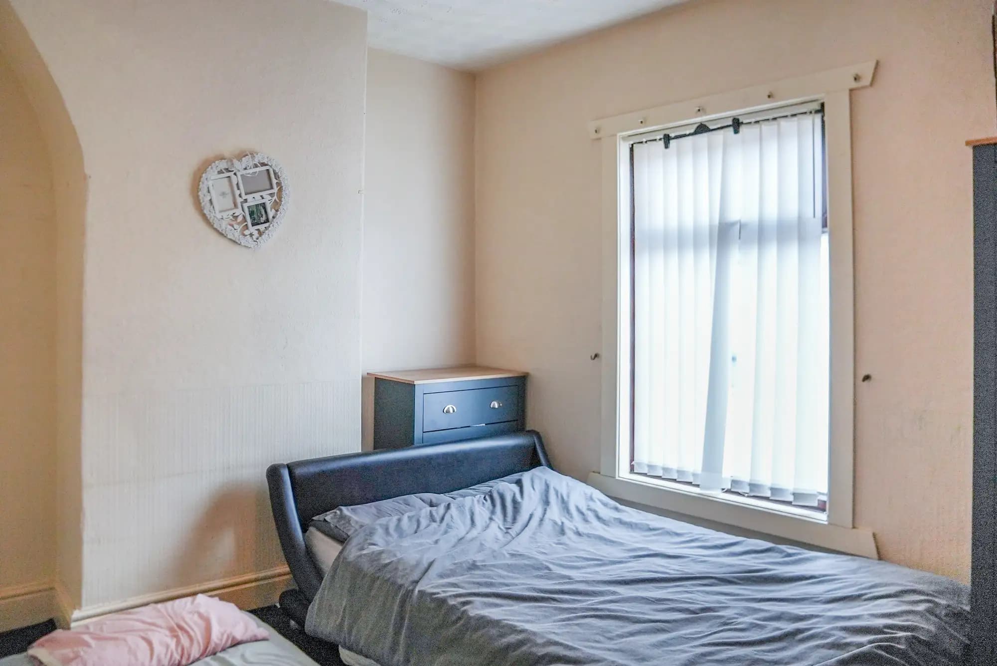 property photo 7 of 13