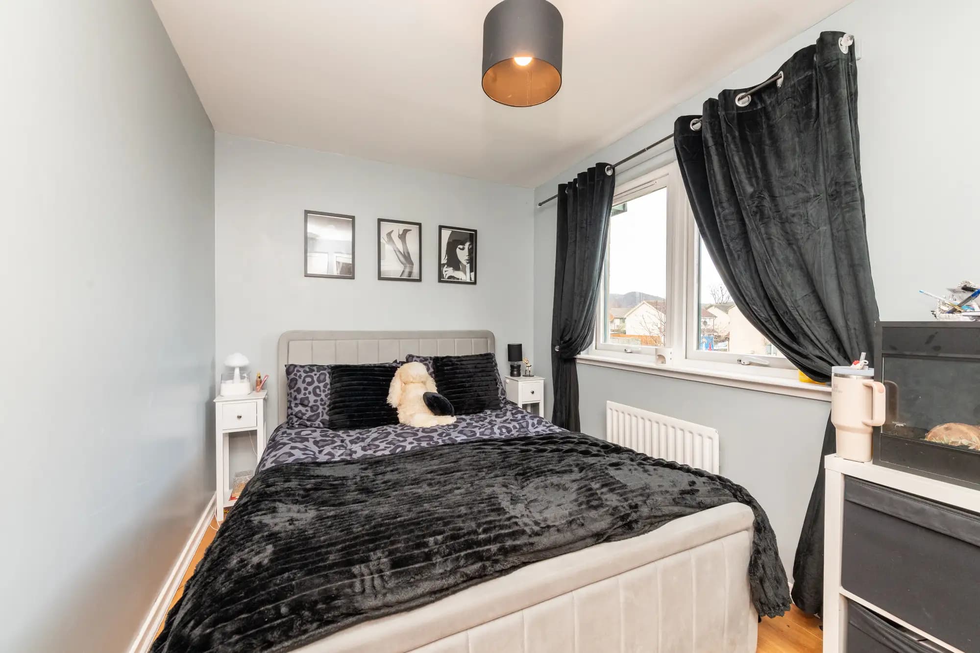 property photo 15 of 33