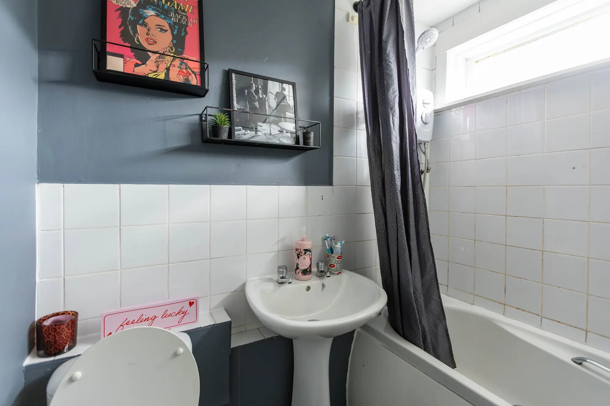 property photo 9 of 22