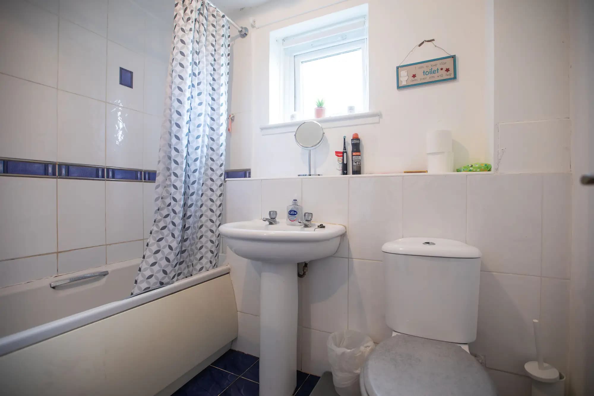 property photo 8 of 23