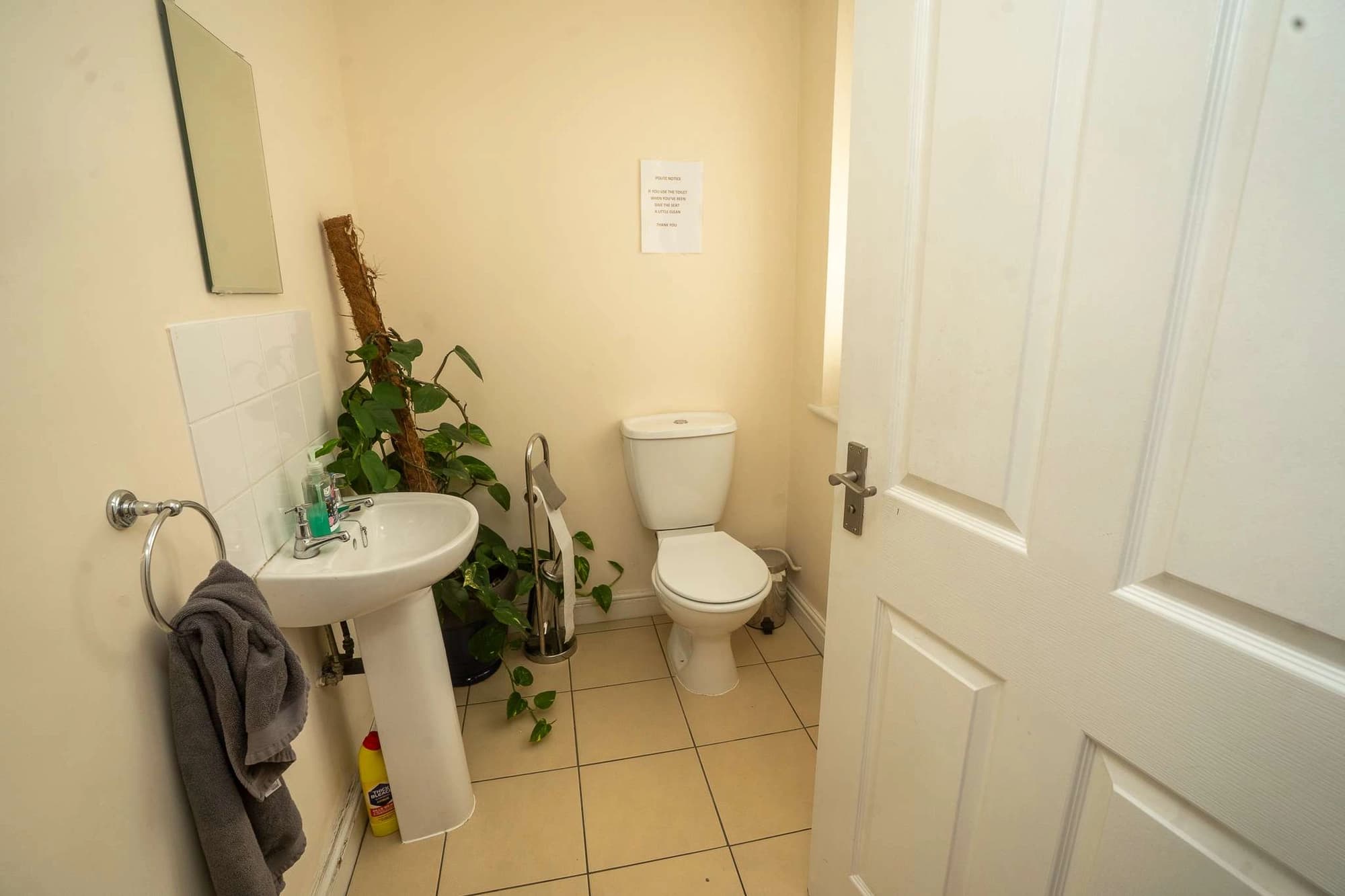 property photo 11 of 18