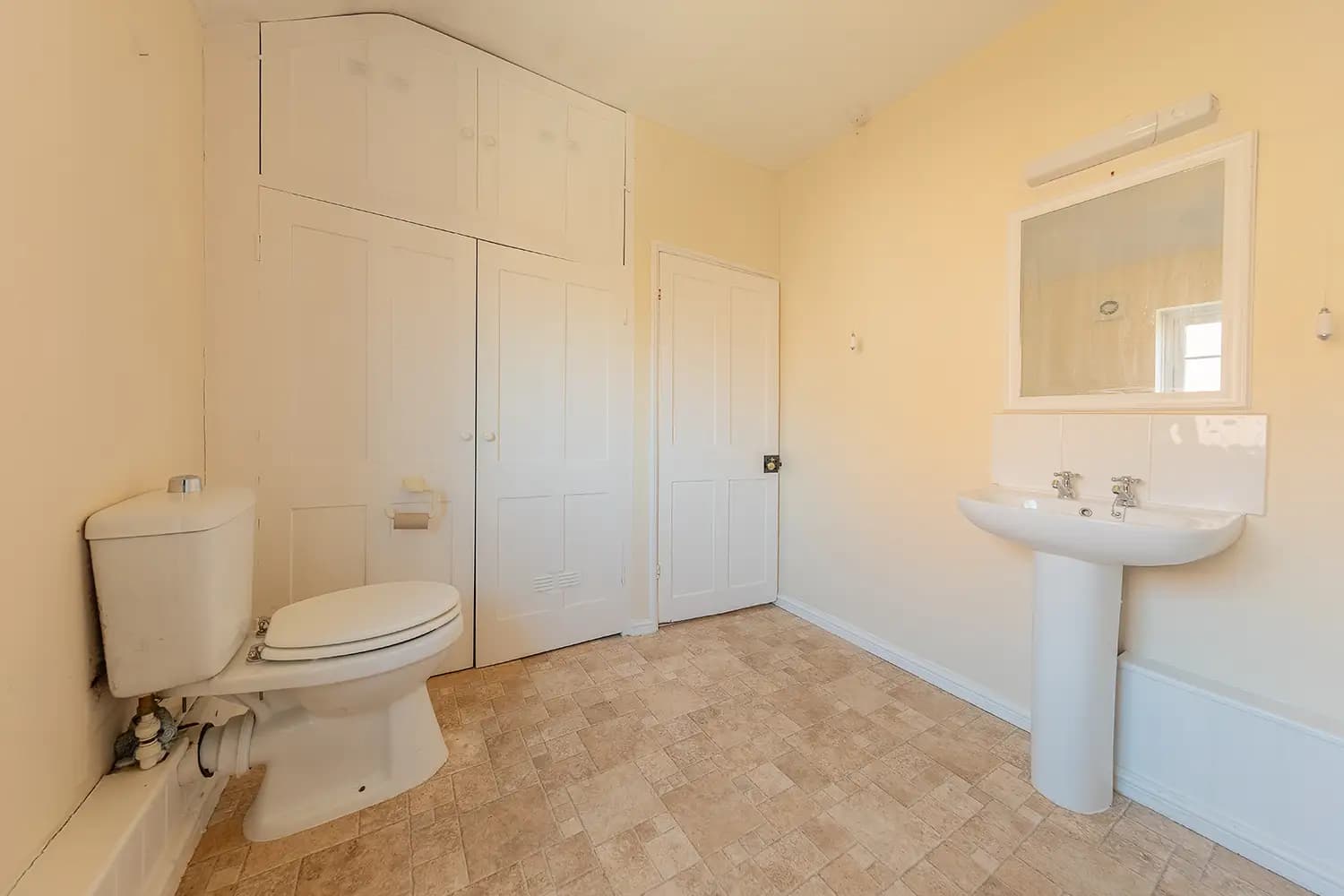 property photo 10 of 24