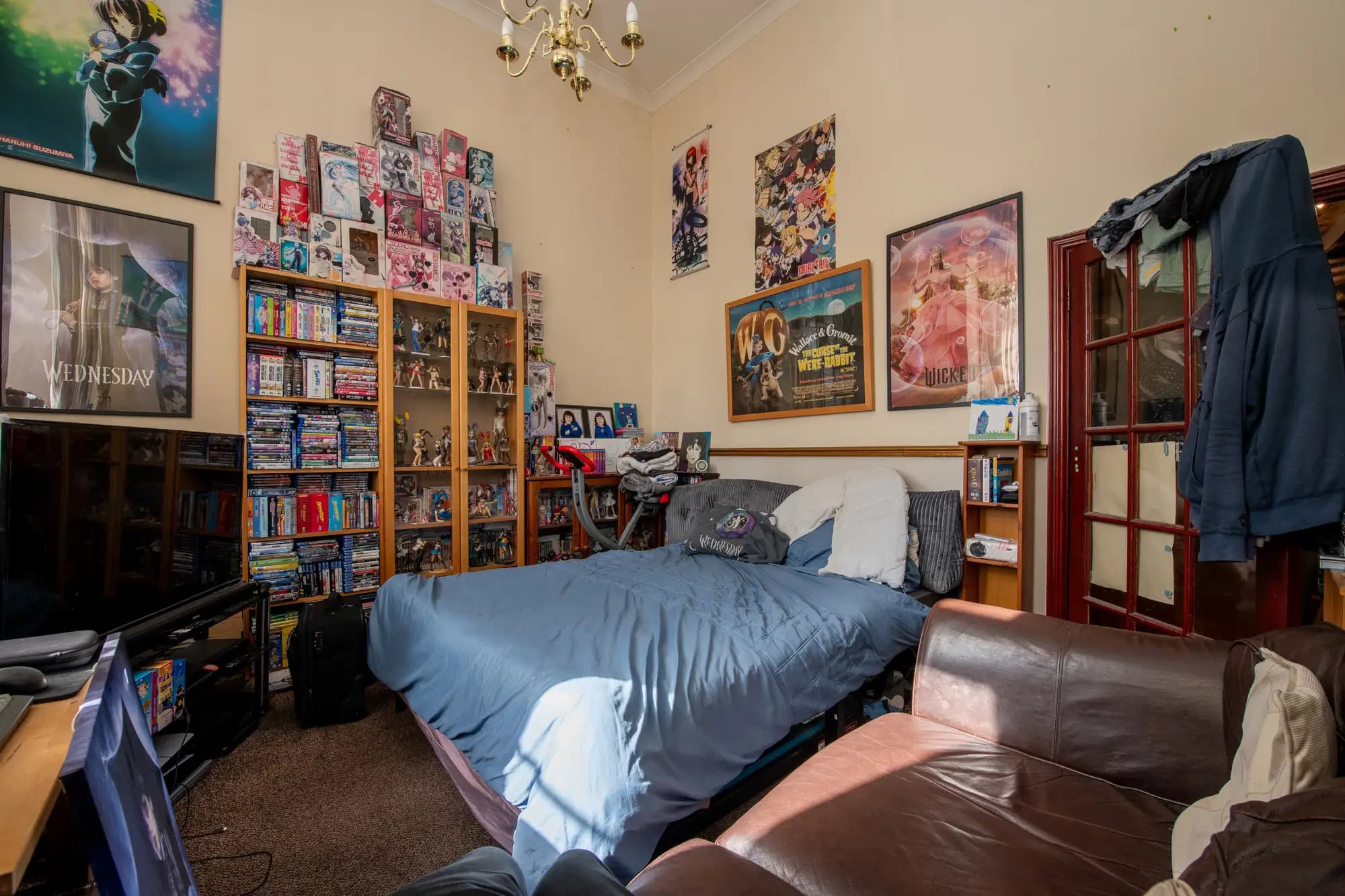 property photo 10 of 21