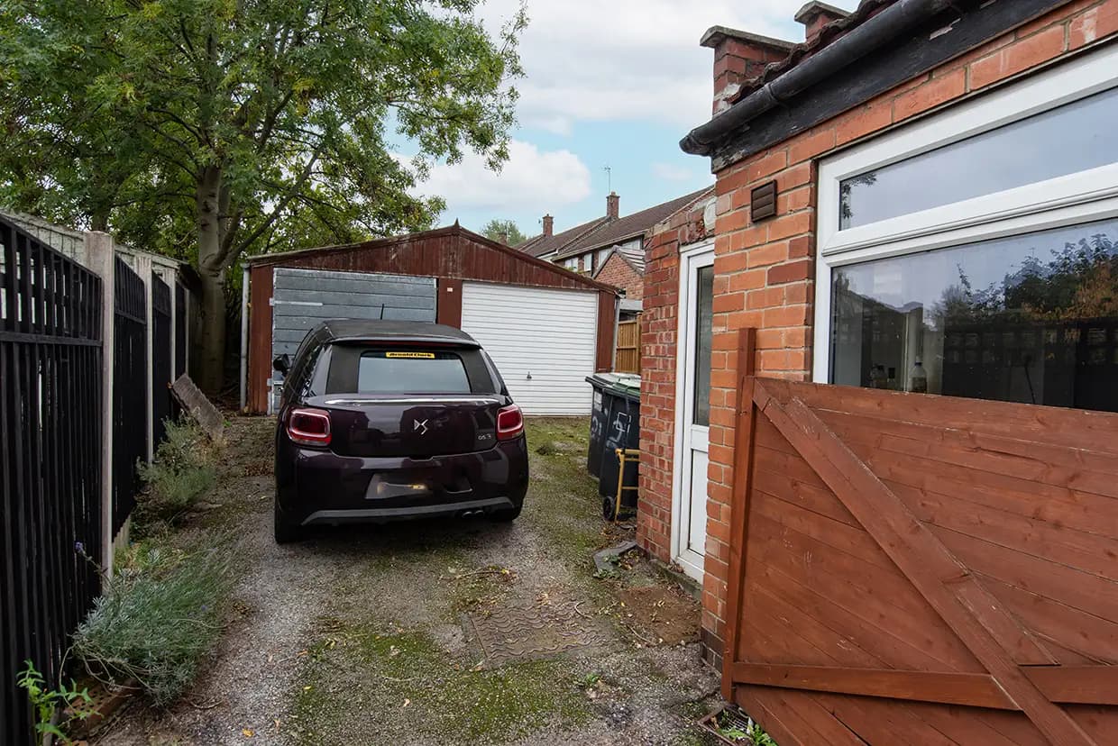 property photo 22 of 25