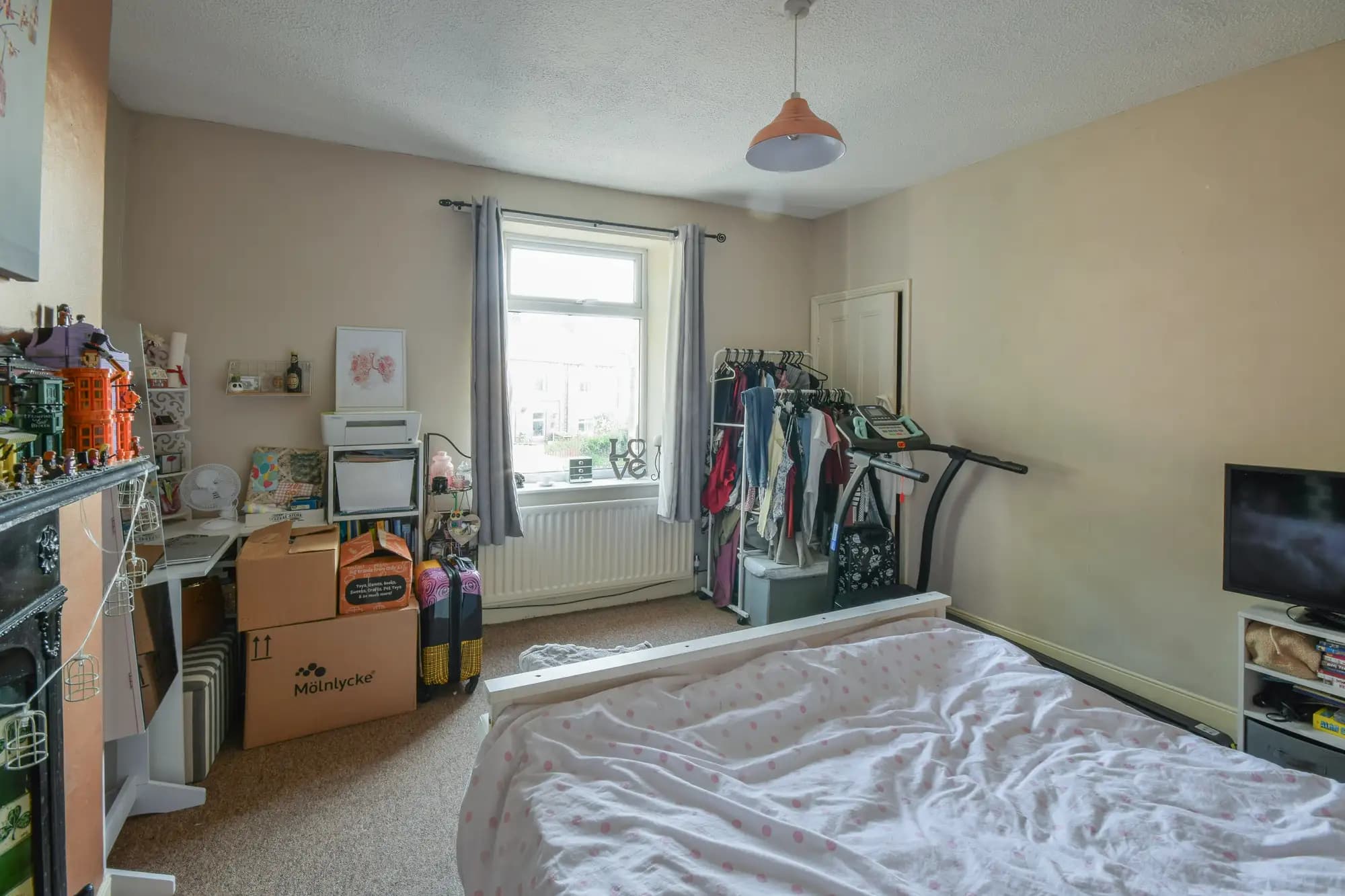 property photo 10 of 16