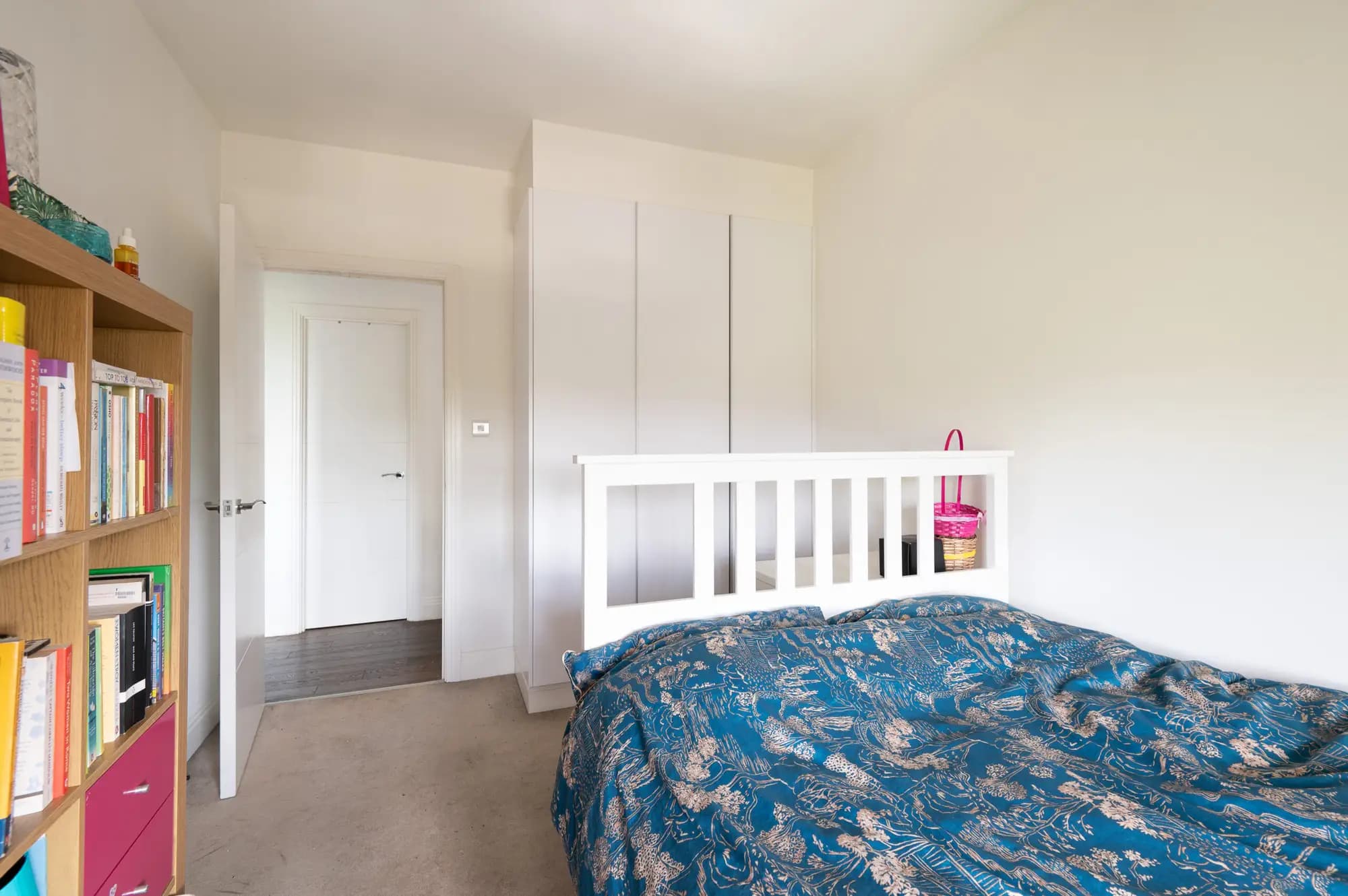property photo 10 of 16