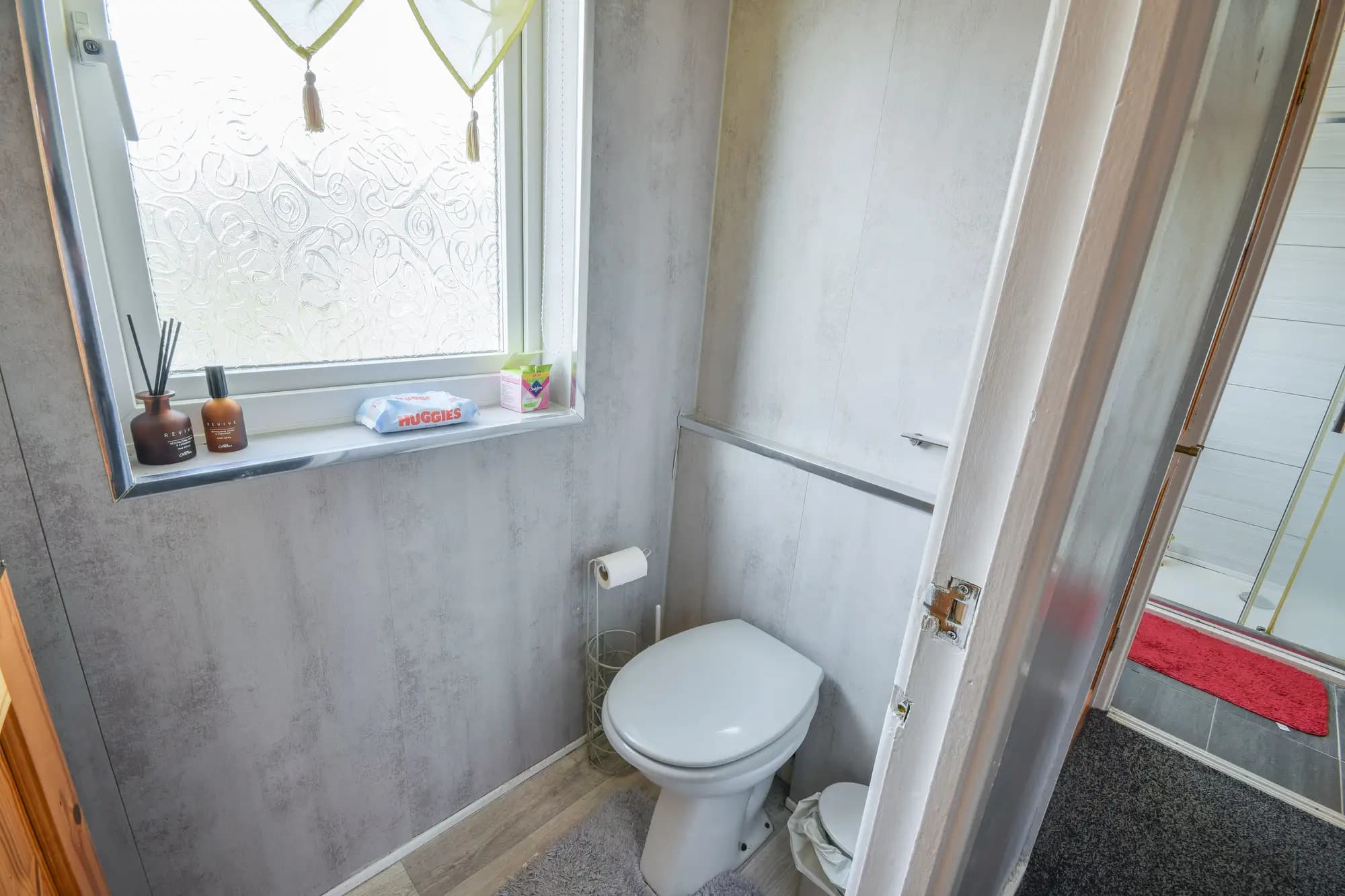 property photo 8 of 19