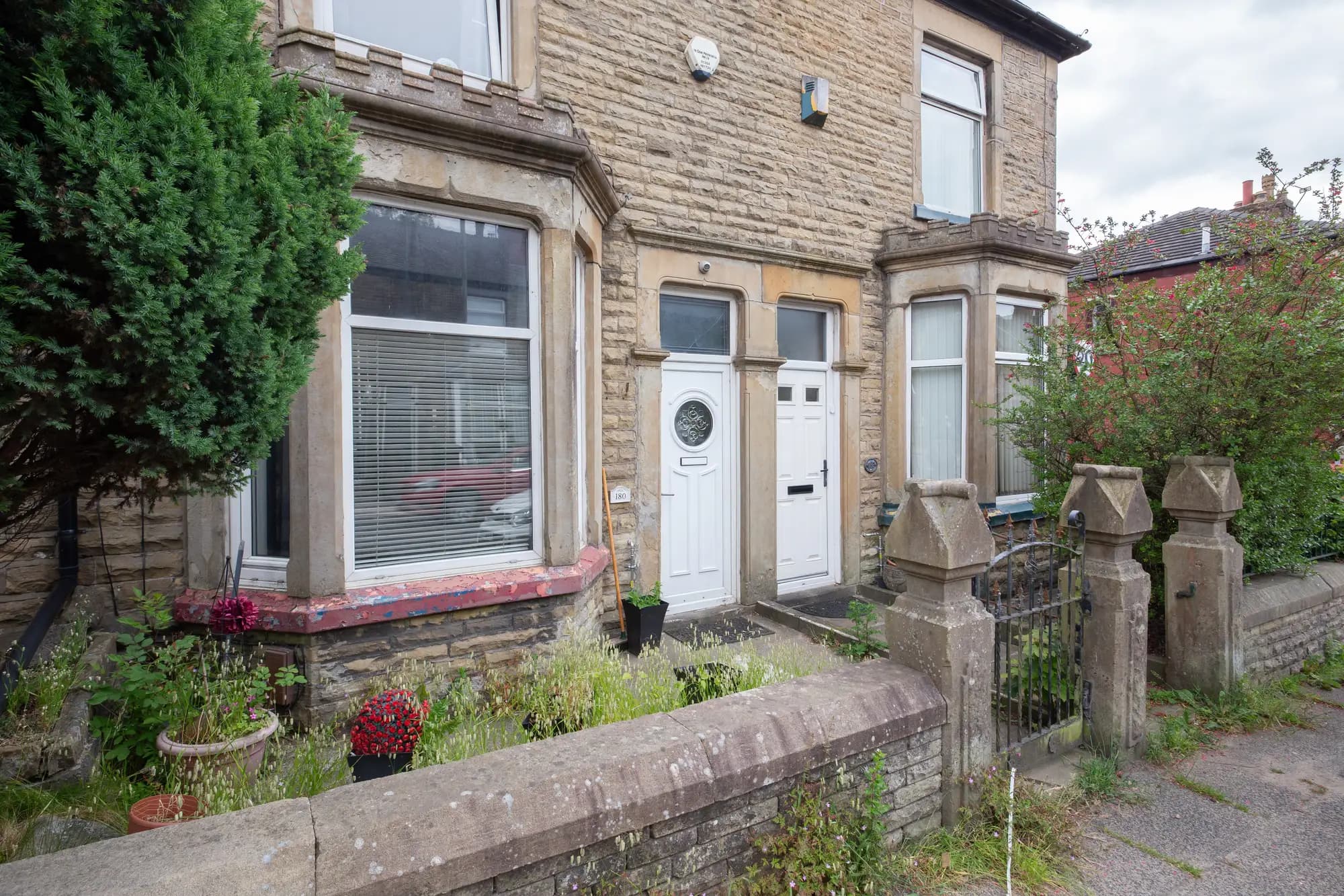 property photo 27 of 28