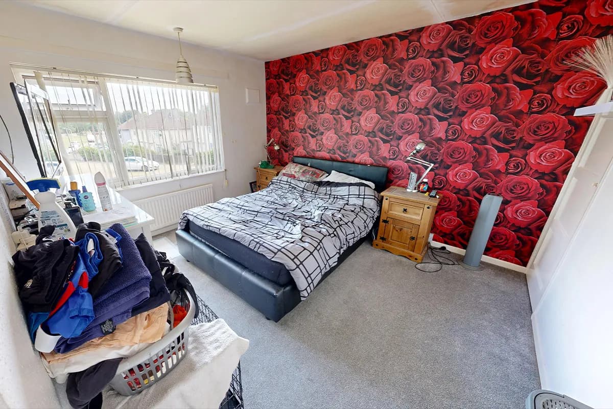 property photo 10 of 38