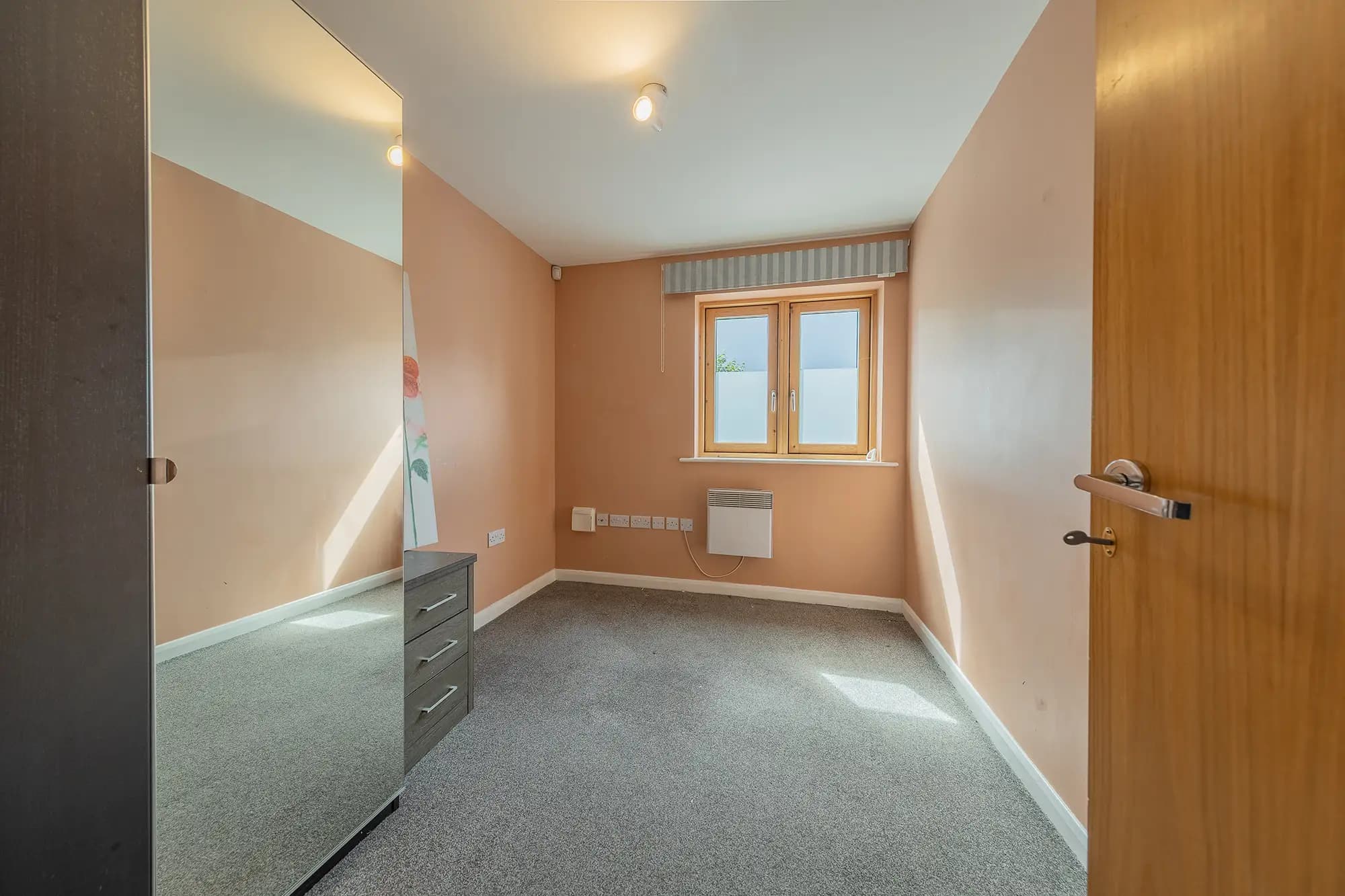 property photo 14 of 20