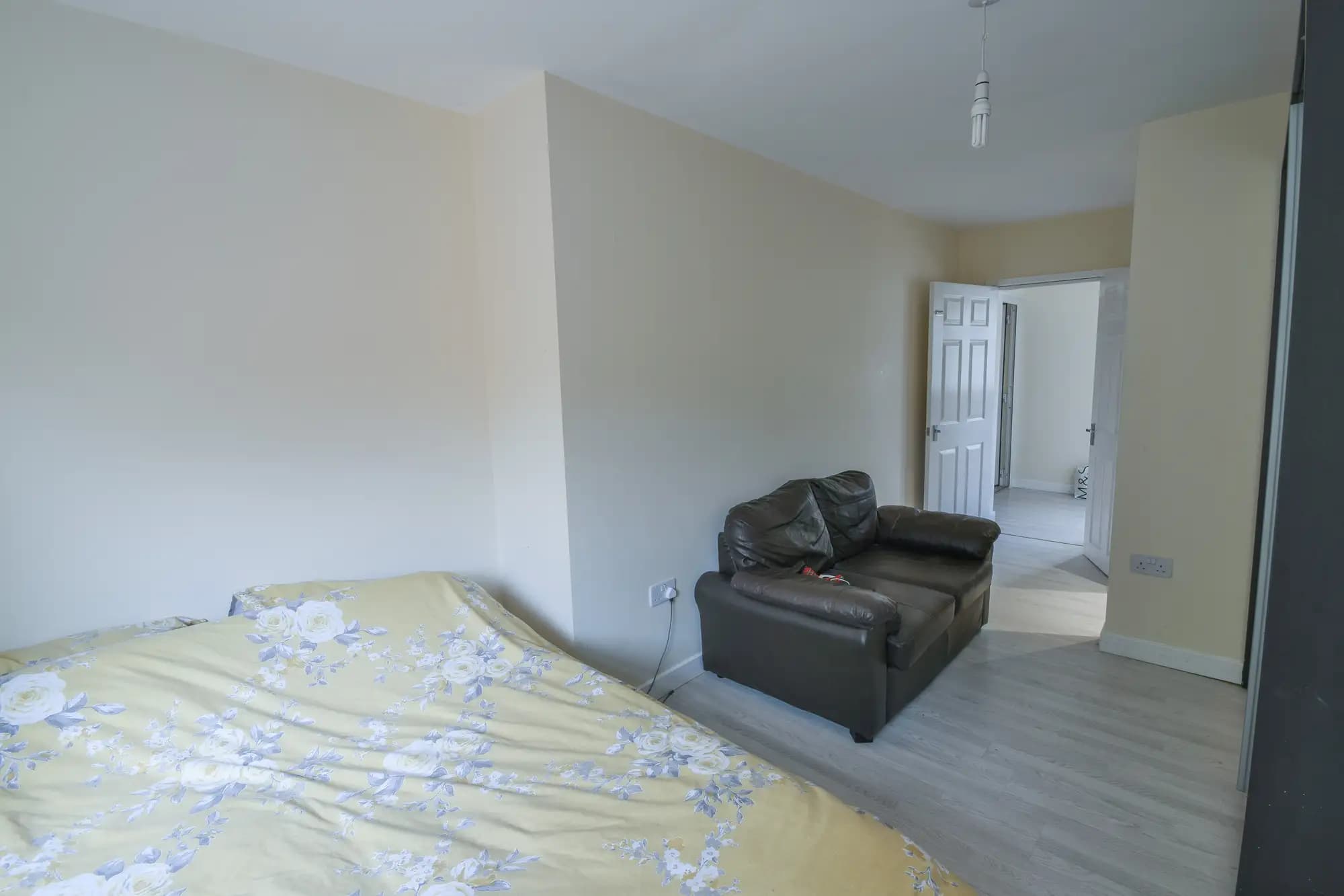 property photo 12 of 20