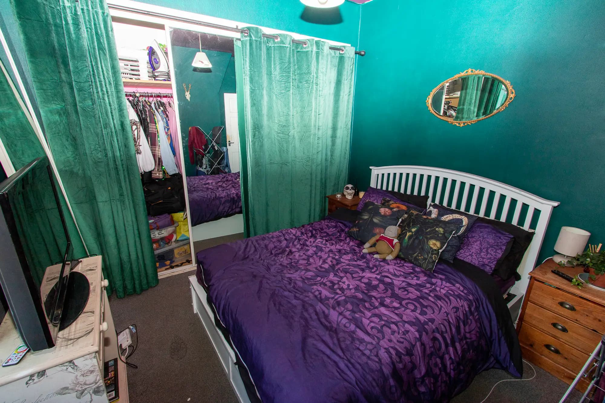 property photo 8 of 13