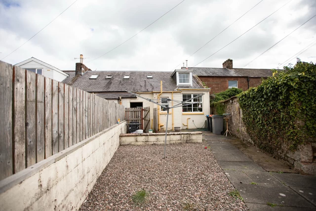 property photo 19 of 28