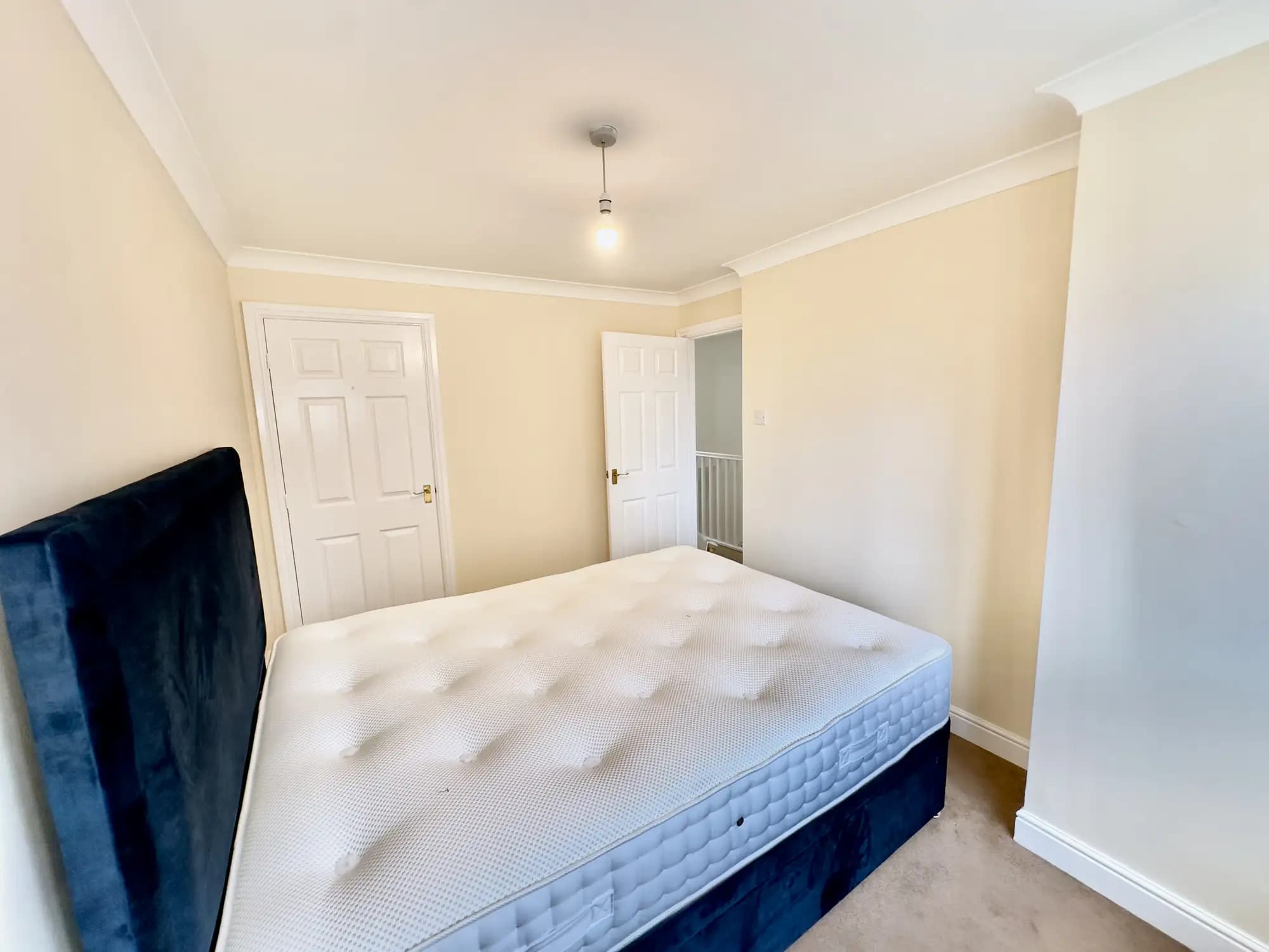 property photo 11 of 25