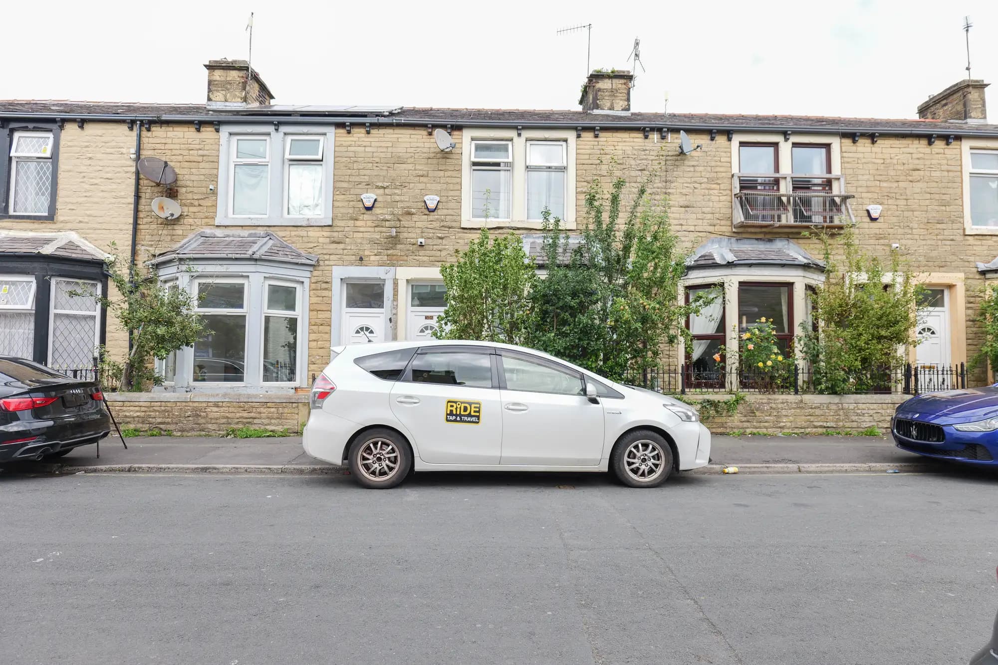 property photo 1 of 32
