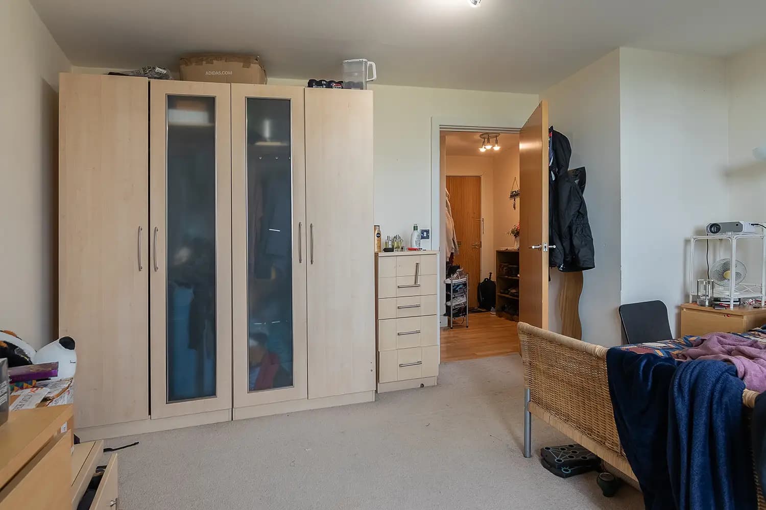 property photo 16 of 27