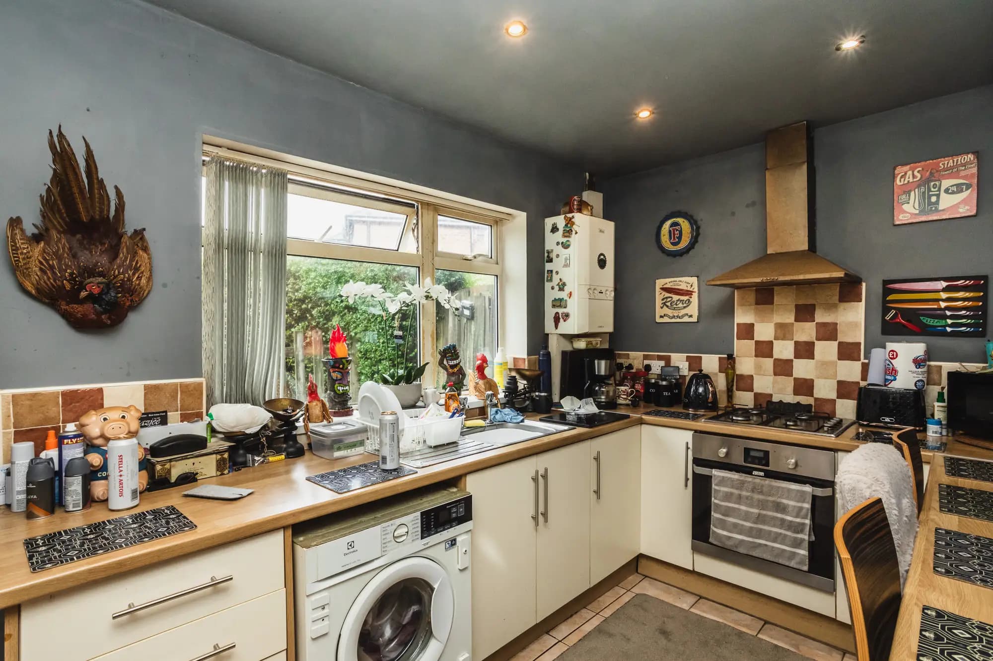 property photo 5 of 19