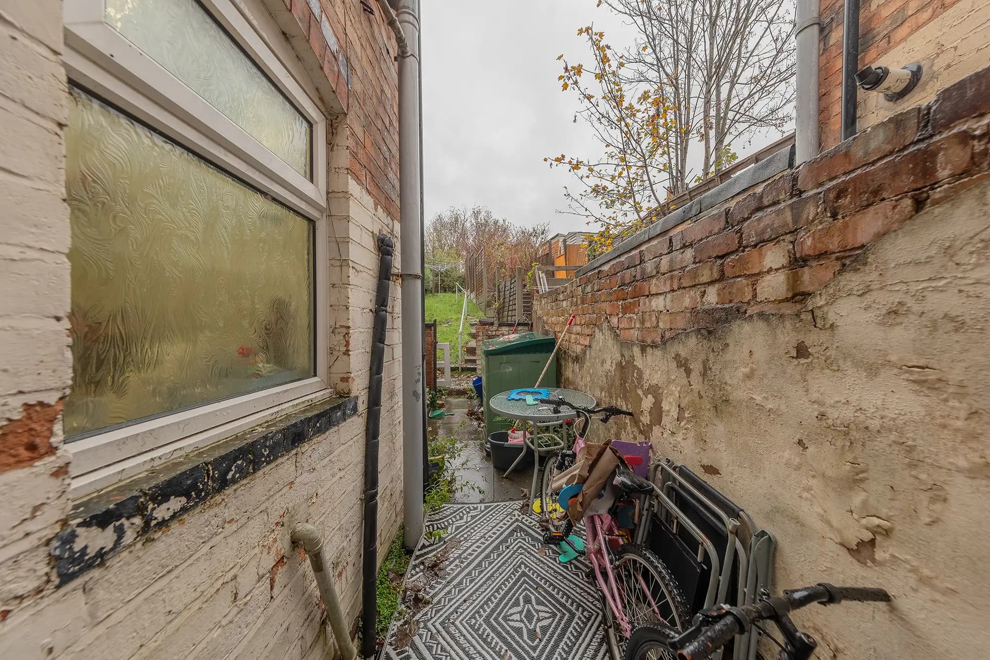 property photo 23 of 27