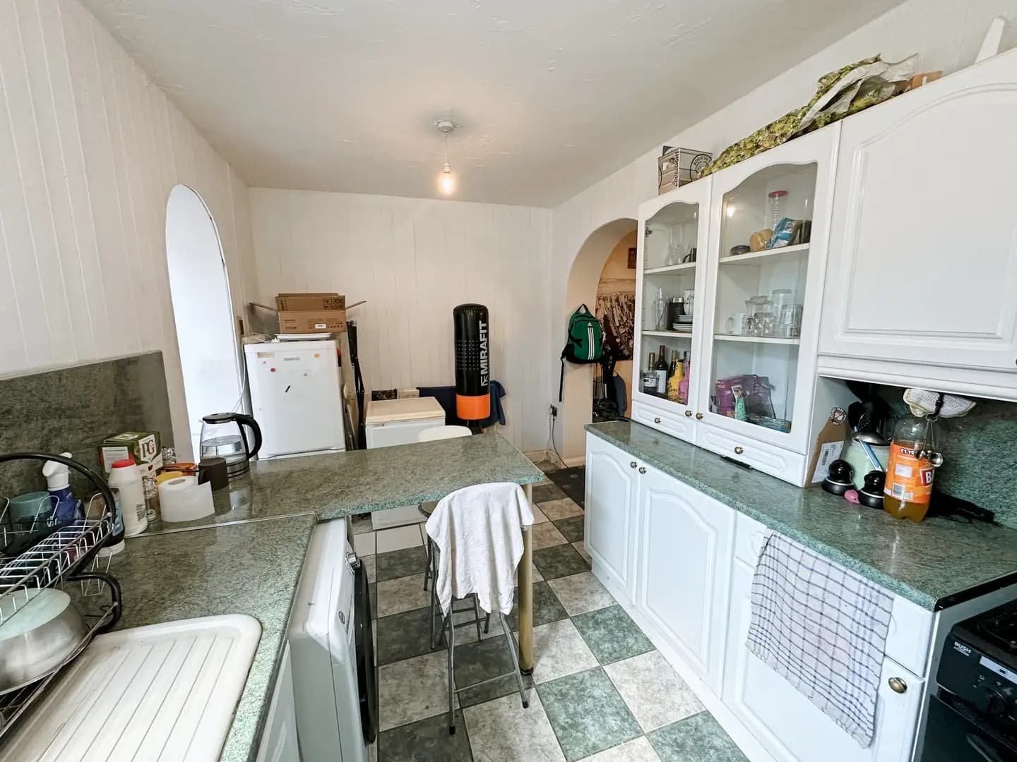 property photo 5 of 21