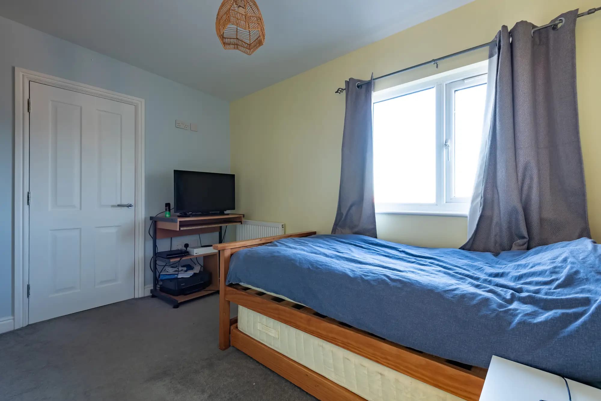 property photo 20 of 34