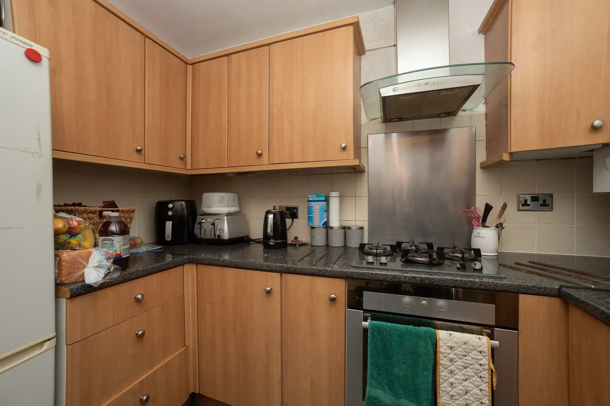property photo 7 of 13