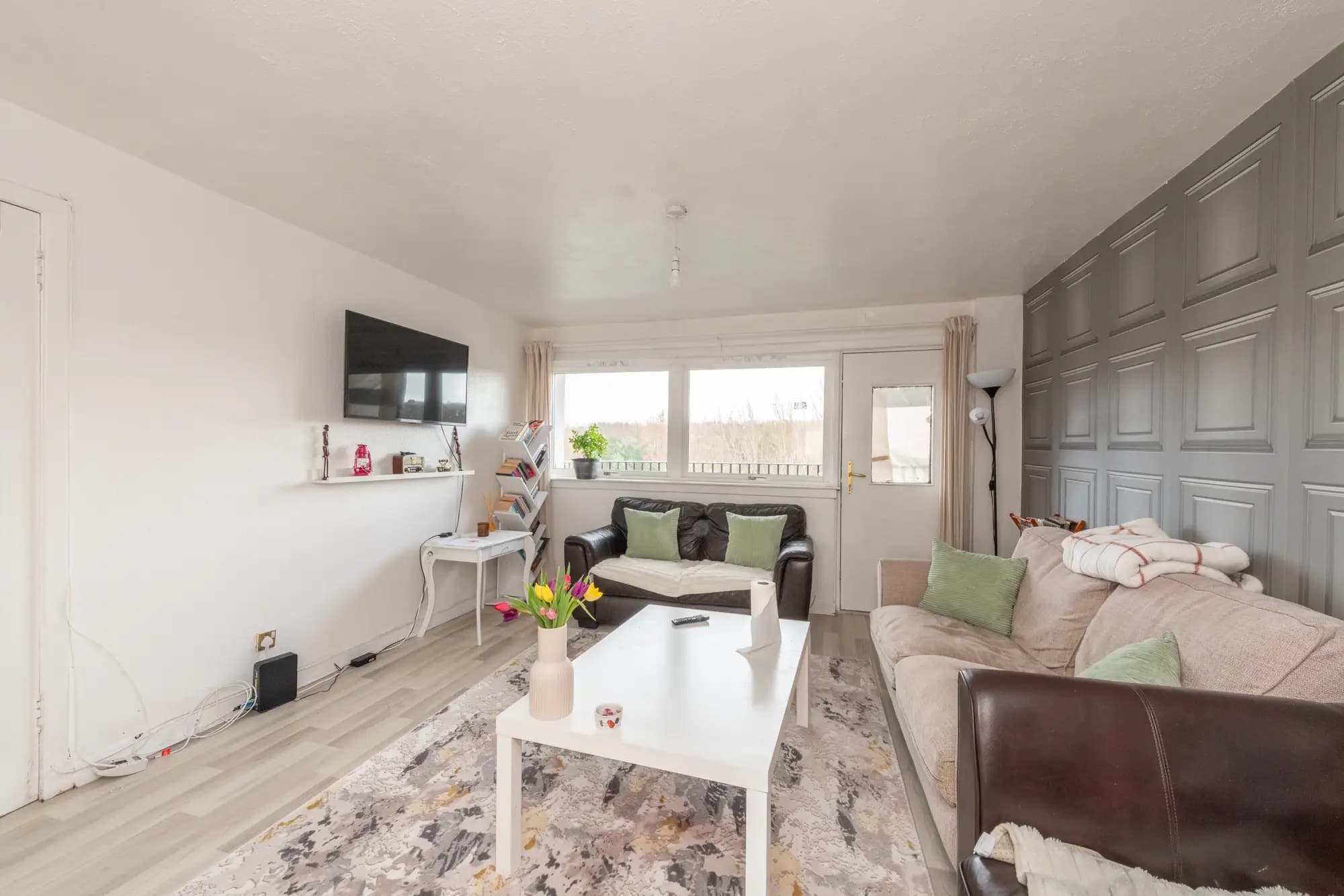 property photo 11 of 30