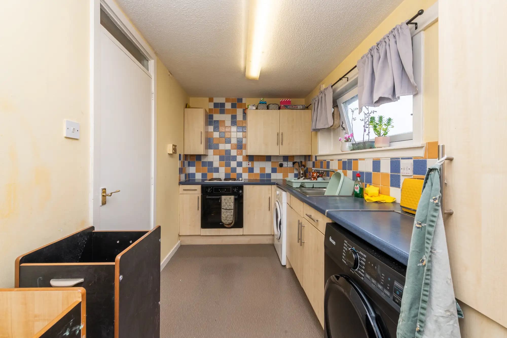 property photo 7 of 37