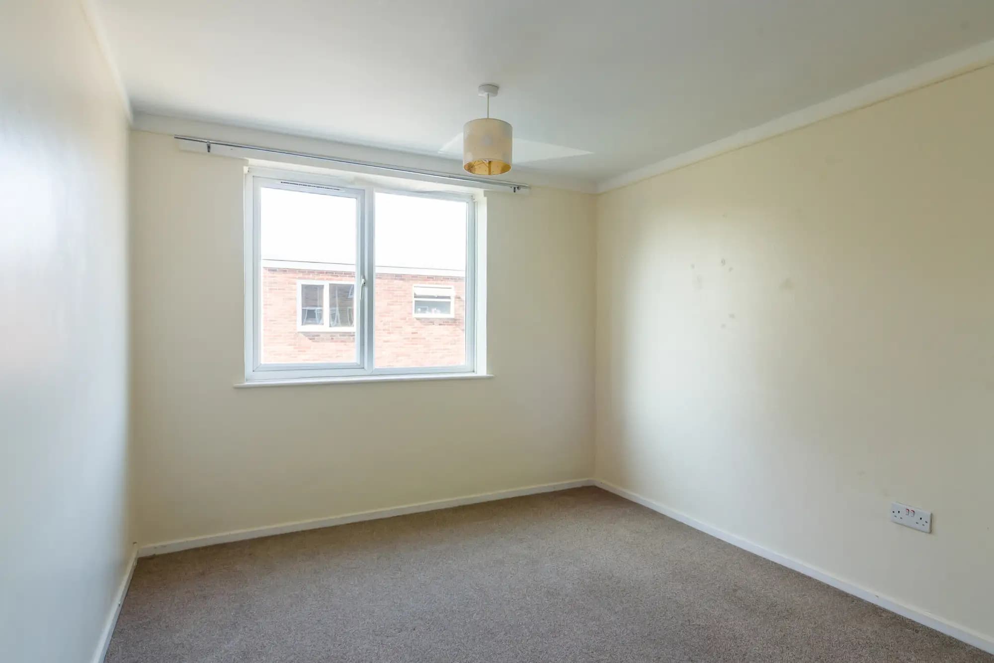 property photo 23 of 37