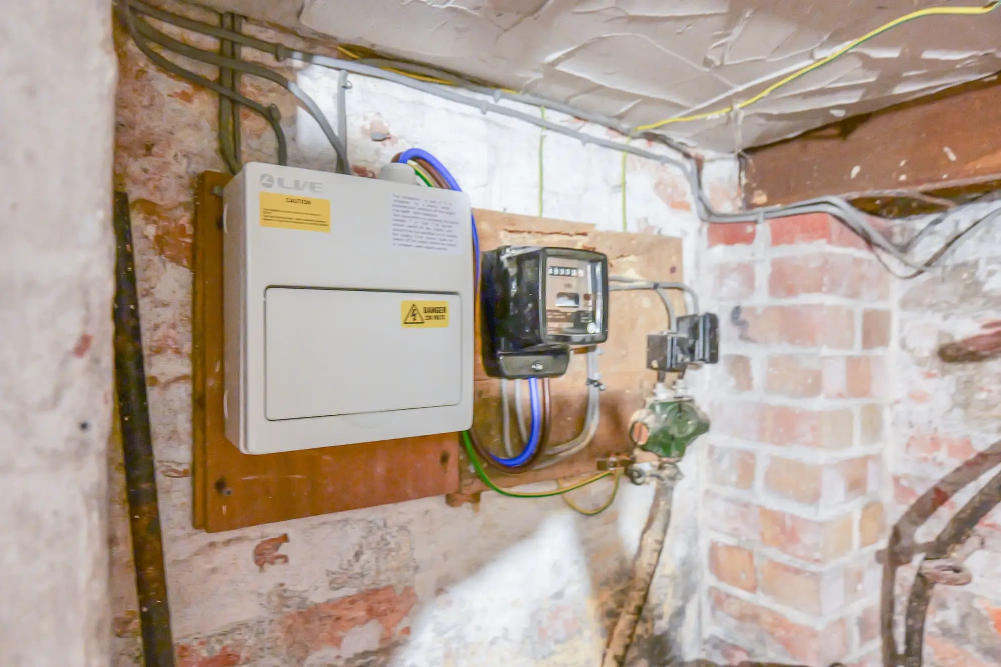 property photo 25 of 30