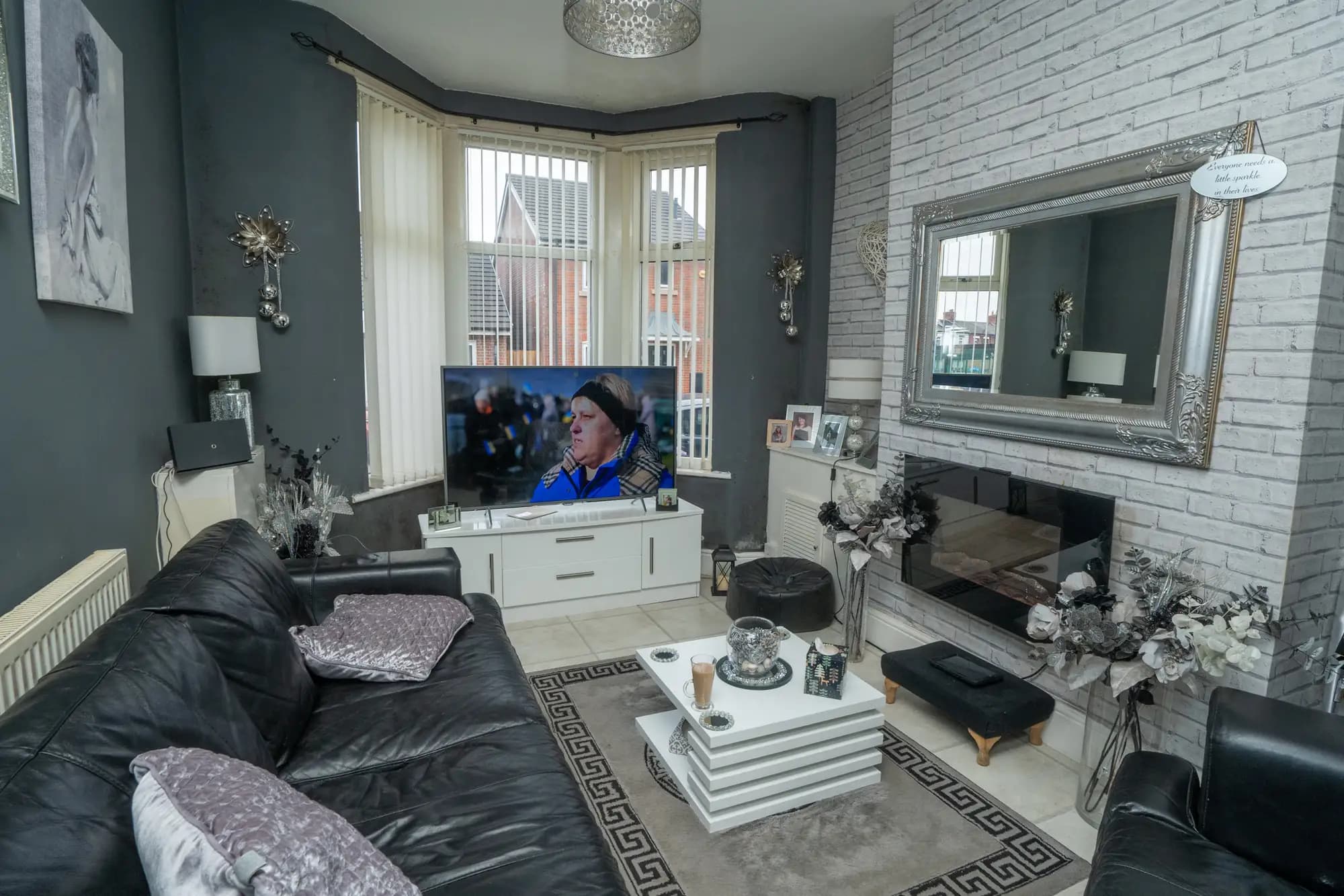 property photo 2 of 27
