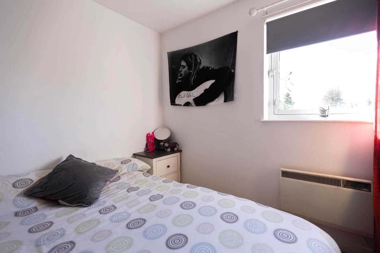 property photo 13 of 19