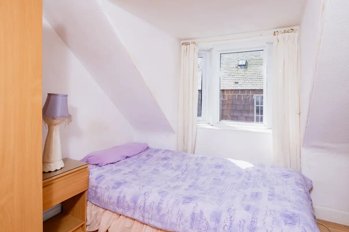 property photo 17 of 80