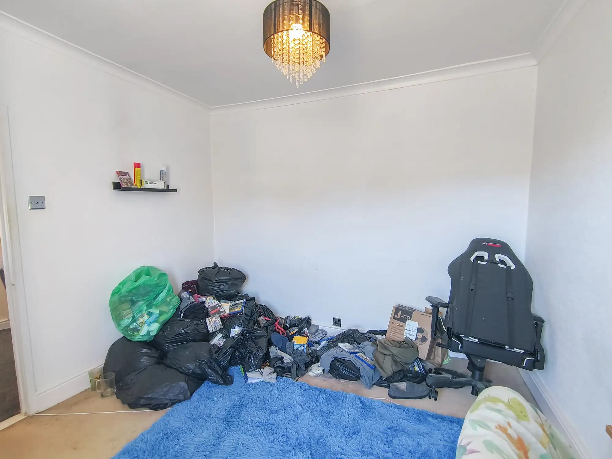 property photo 11 of 15