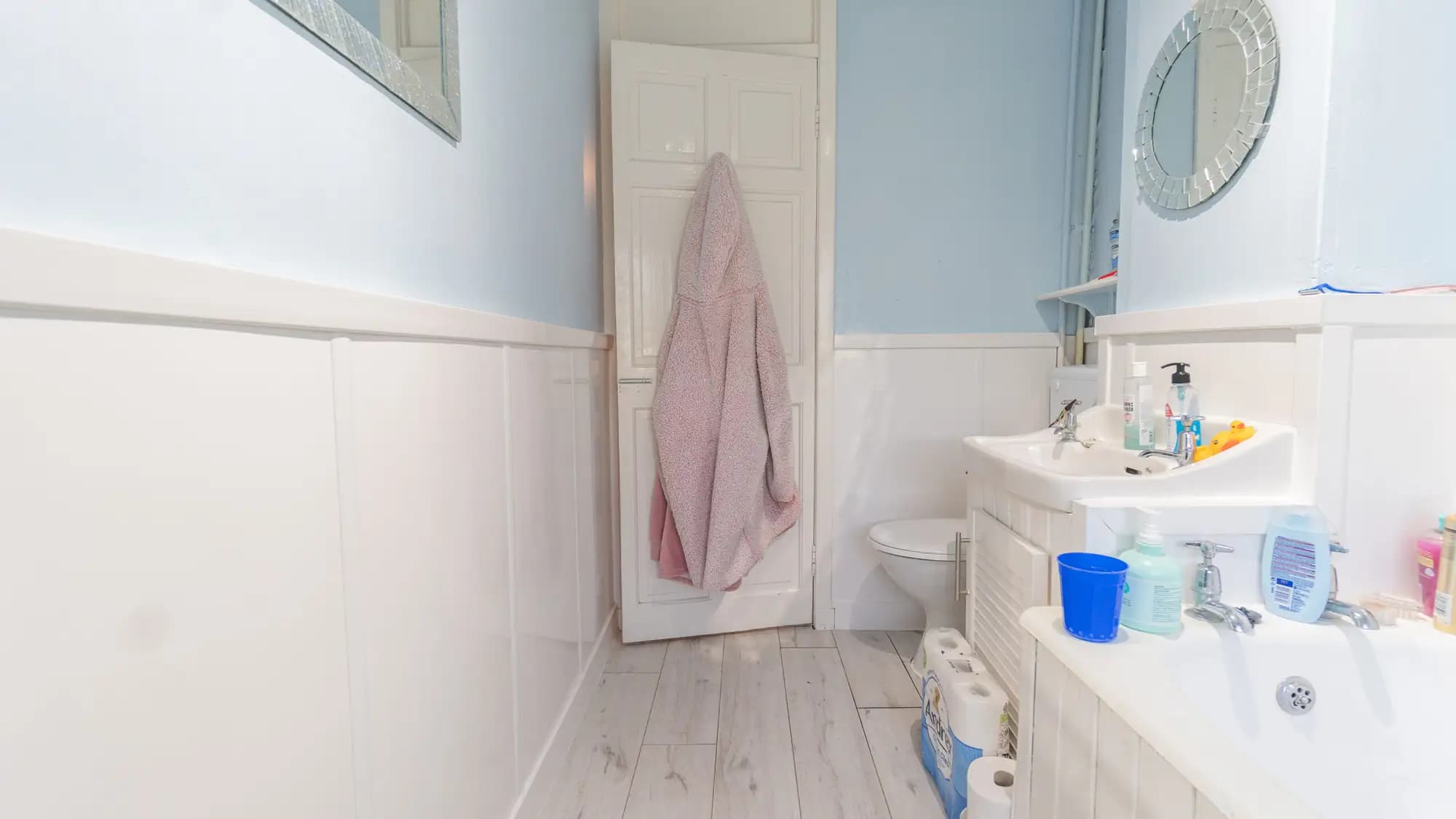 property photo 10 of 25