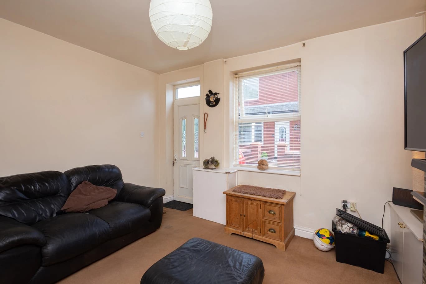 property photo 5 of 22