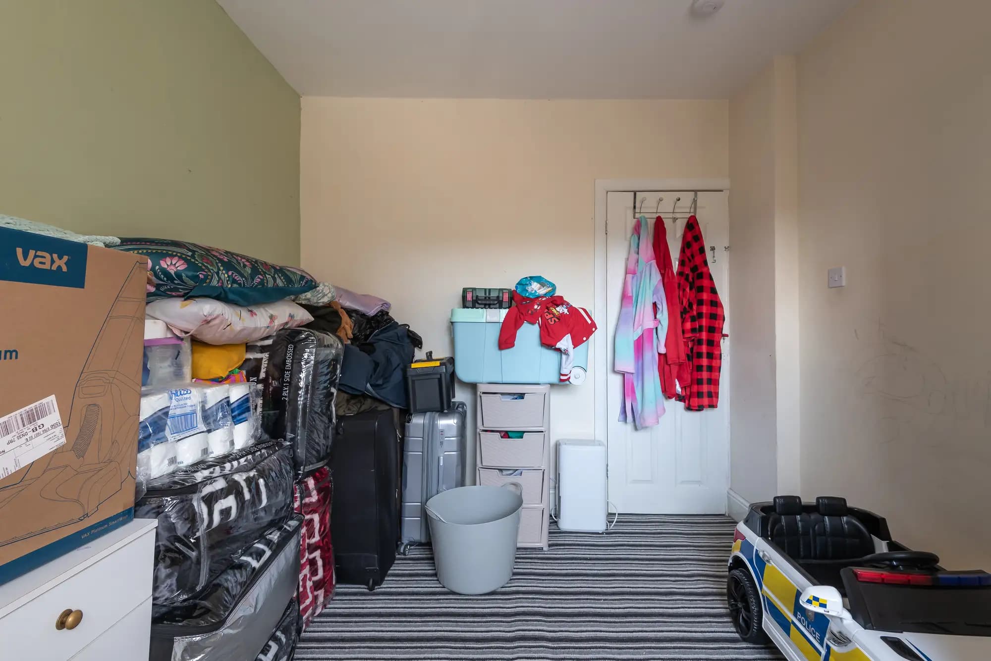 property photo 17 of 25