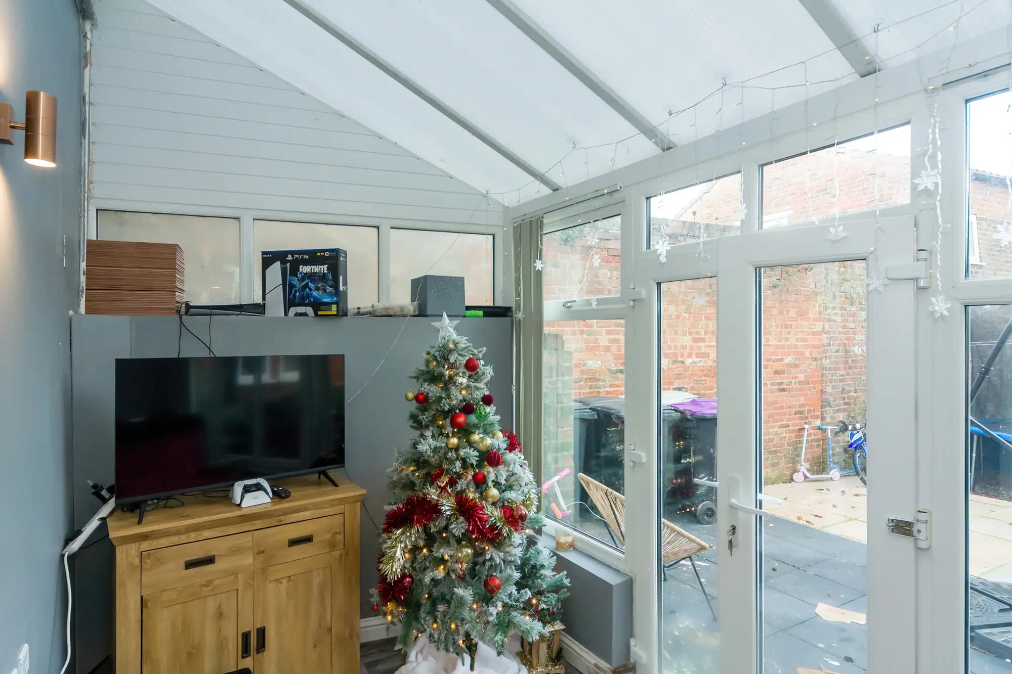 property photo 3 of 38