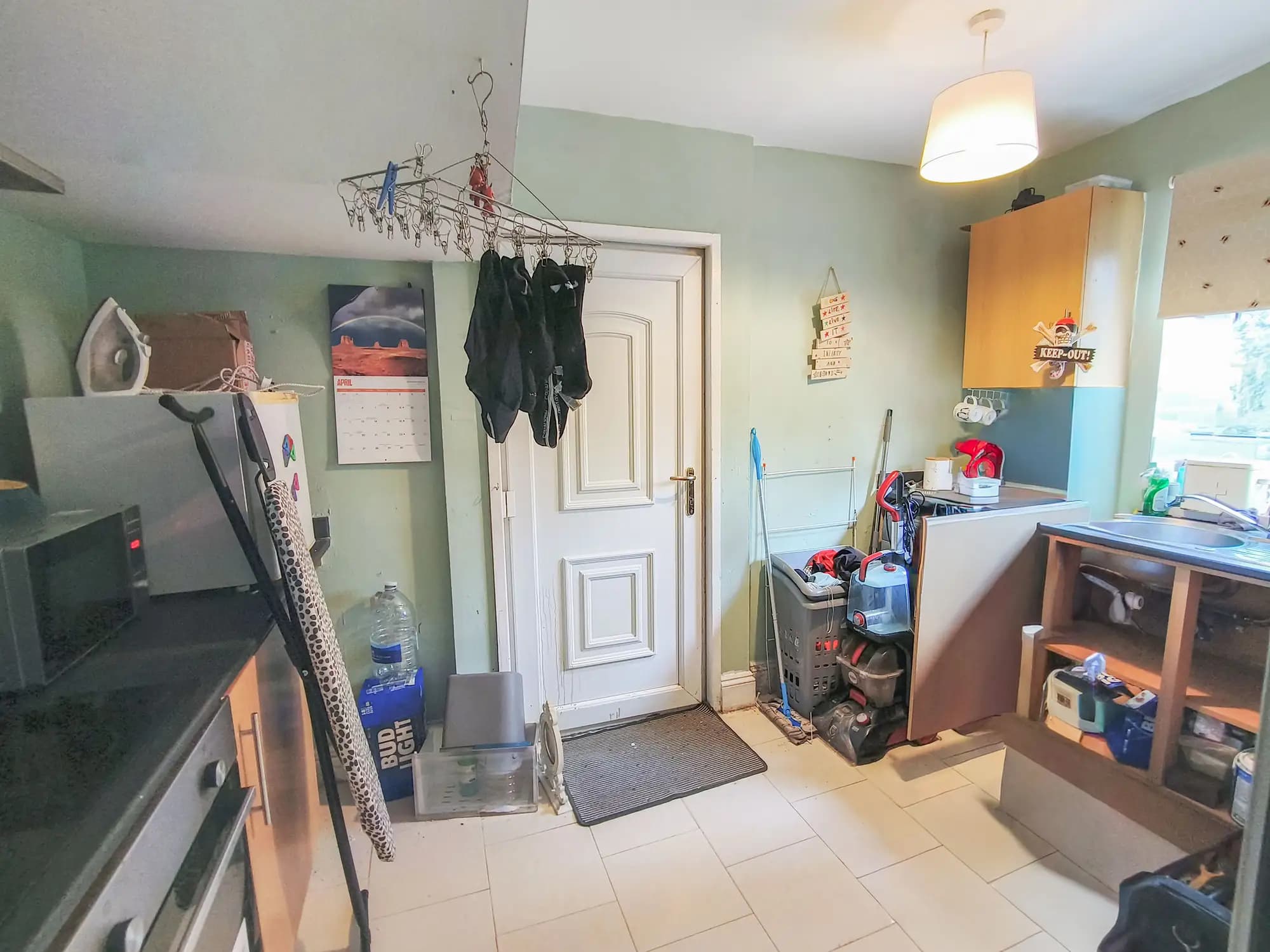 property photo 6 of 16