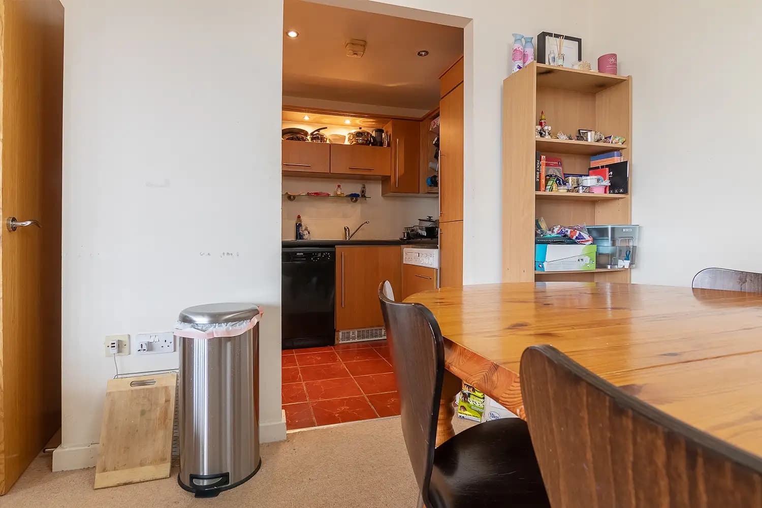property photo 11 of 37