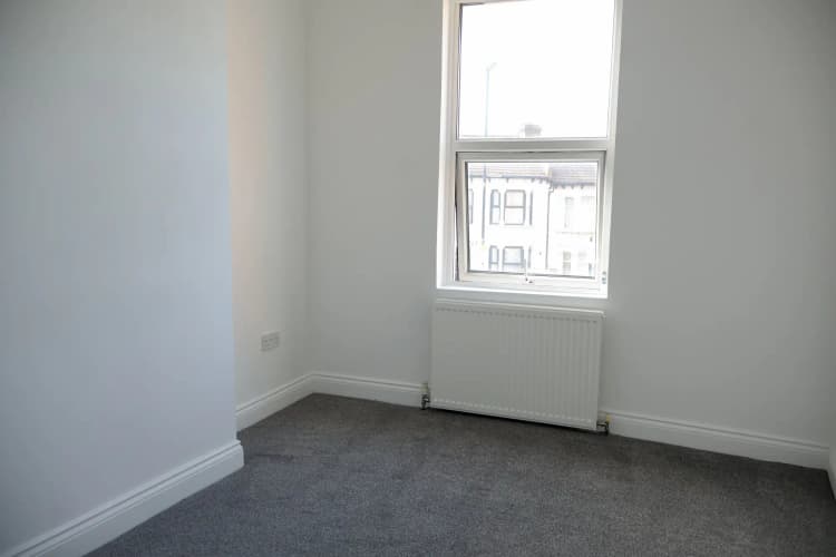 property photo 27 of 37