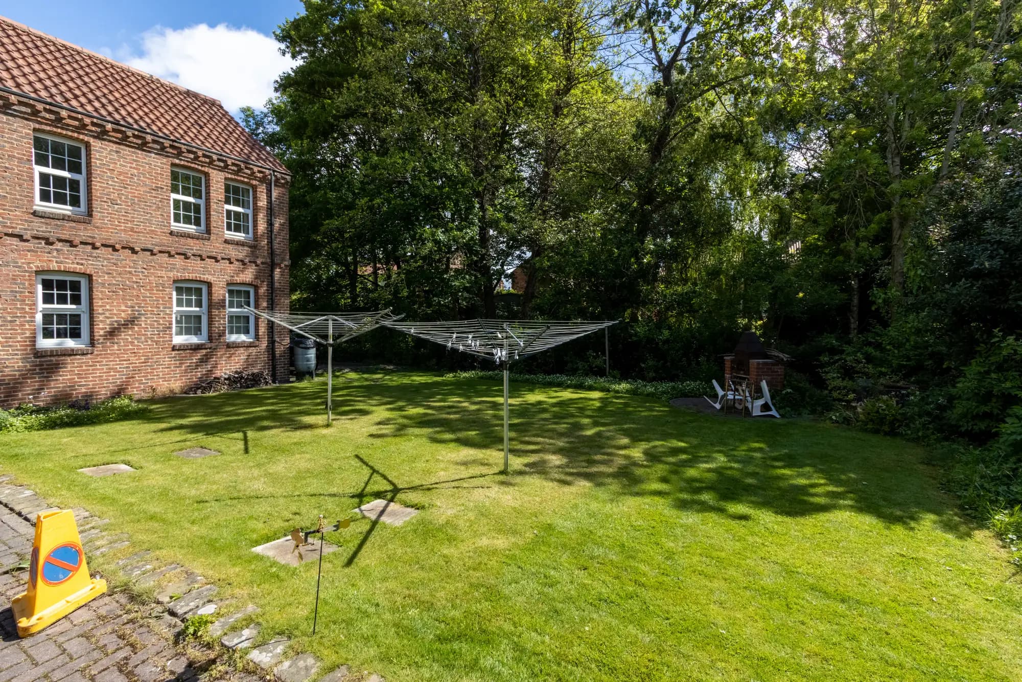 property photo 14 of 17