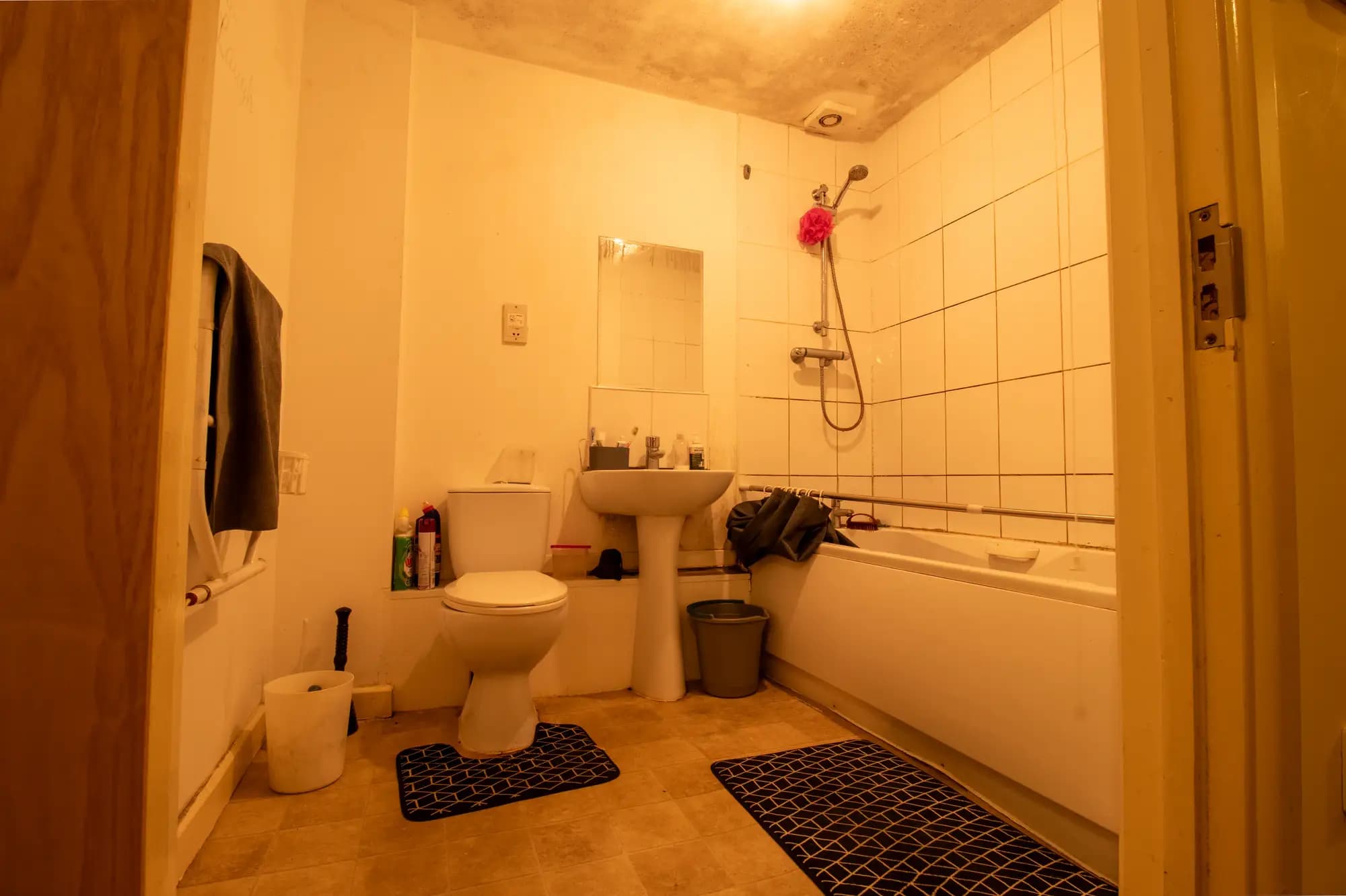 property photo 4 of 12