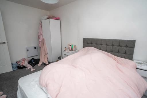 property photo 19 of 25