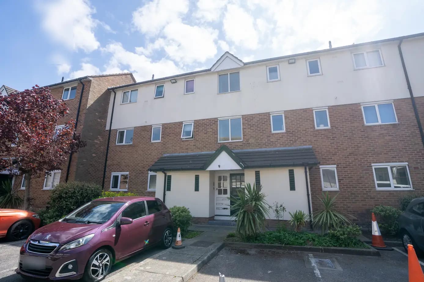 property photo 1 of 19