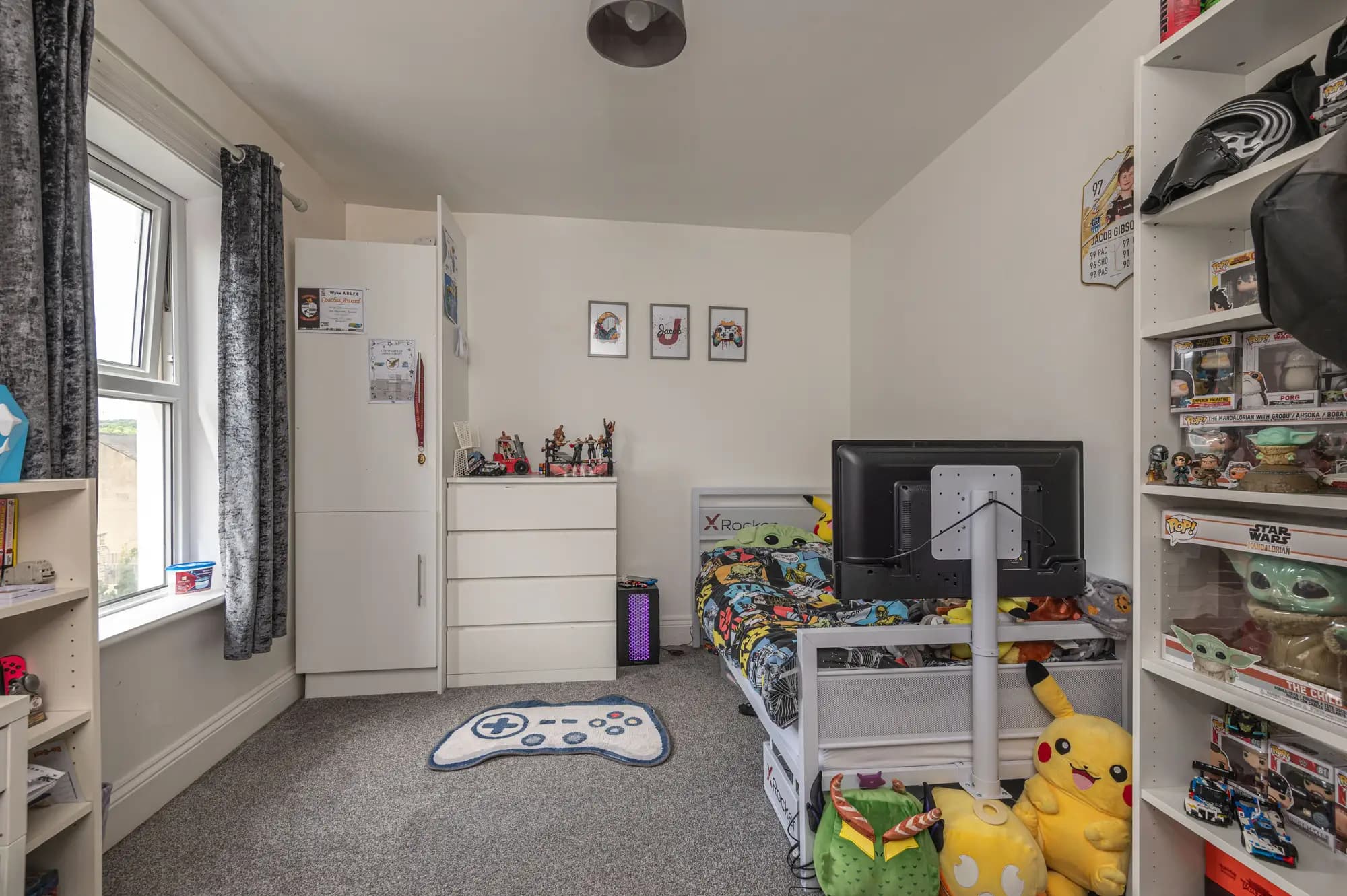 property photo 14 of 19